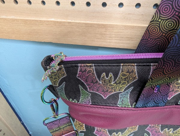 Swiftly Zip Tote – Handmade Paisley Bat Print Tote Bag