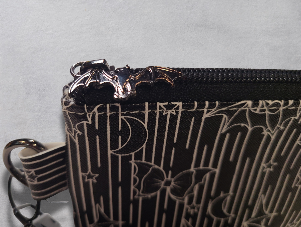 Bows & Bats Print Wristlet