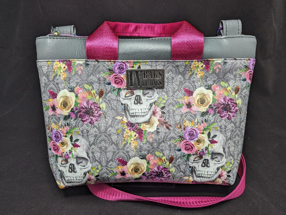 Skull & Roses Pink and Gray Purse - IV BAGS & THINGS