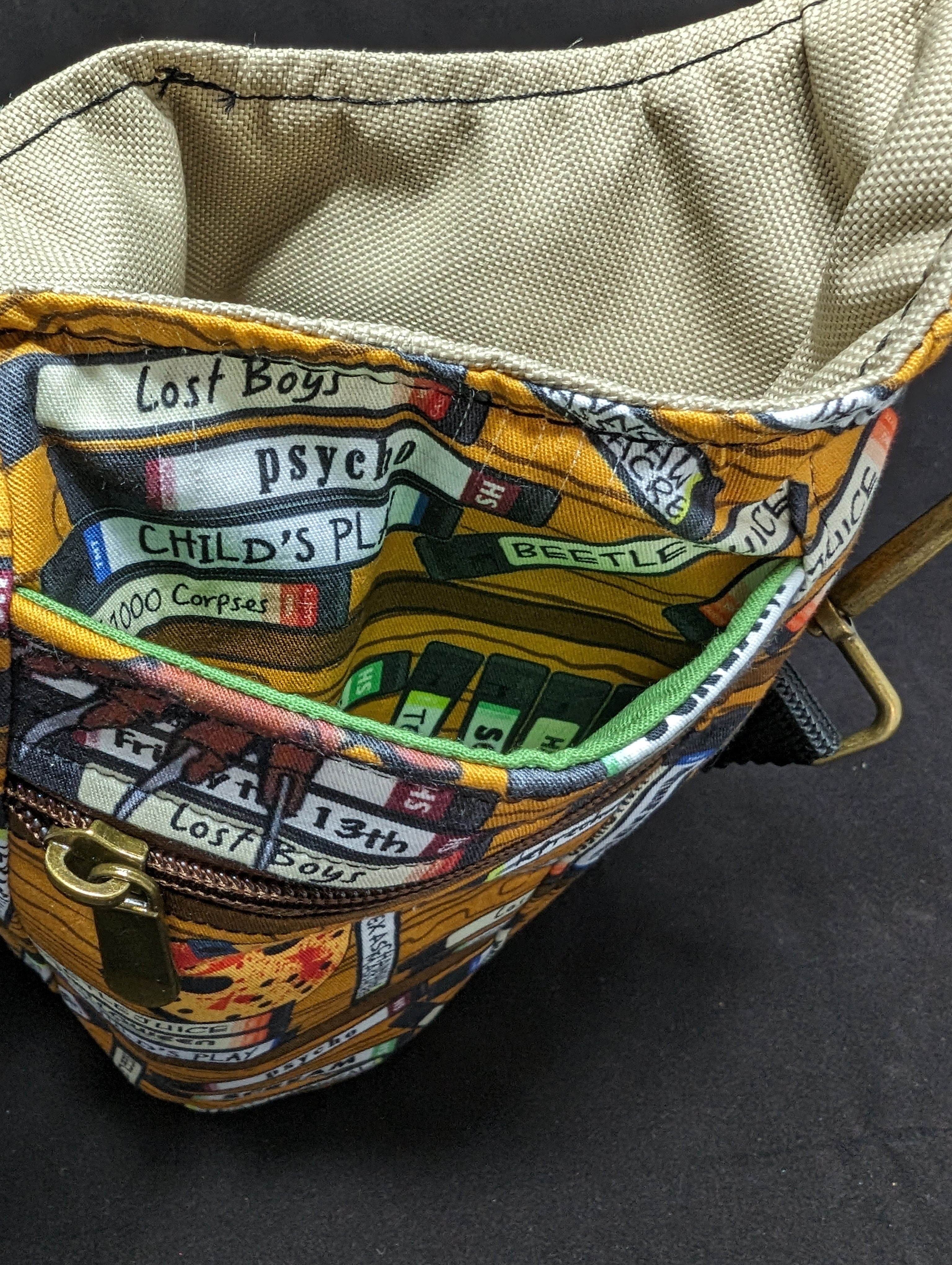 Water Bottel Holder Scary Movies - IV BAGS & THINGS